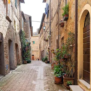 Renaissance House Holiday home